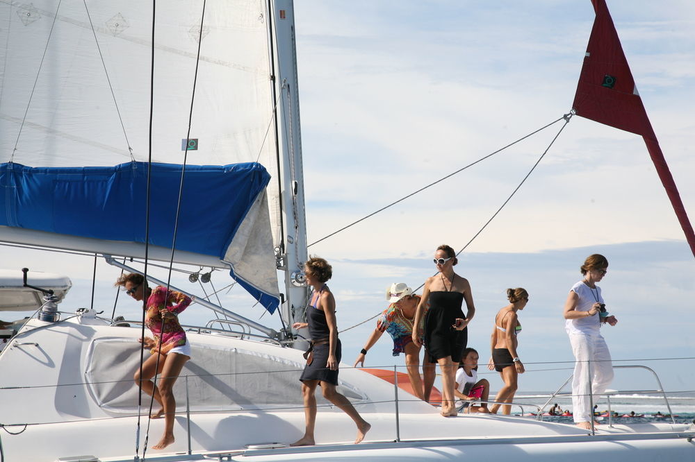 Tahiti Sail And Dive Hotel Vaitape Exterior photo
